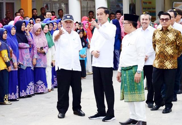 Presiden Tinjau dan Resmikan Rehabilitasi Madrasah di Pekanbaru