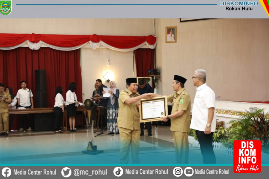 Bupati H. Sukiman Terima Penghargaan Anugerah Treasury Award Dari DJPb Riau