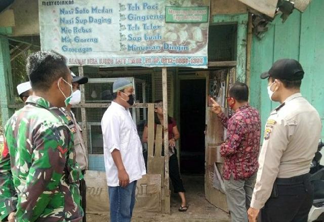Babinsa, Polisi, dan Kepala Desa Tandun Barat Rohul Tertibkan Warung Remang-Remang di Simpang Pir