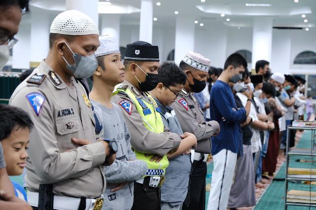 Operasi Tertib Ramadhan, Polda Riau Berikan Rasa Aman Masyarakat Beribadah