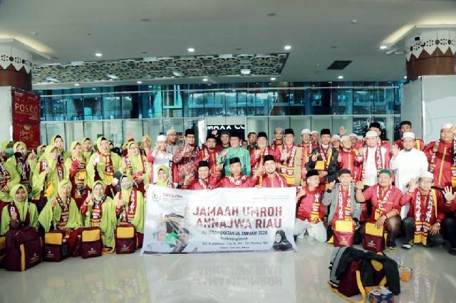 Pemprov Riau Berangkatkan 24 Orang Pemenang MTQ Ke Tanah Suci