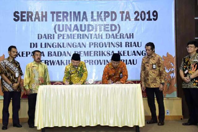 Pemkab Bengkalis Serahkan LKPD ke BPK RI Perwakilan Provinsi Riau
